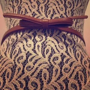 Camel brown thin belt with bow